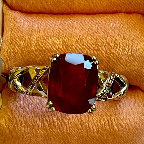 75%OFF!!! 6.33 ct THAI RUBY & SILVER RING. Size 9. Limited! 1 of 200 made!